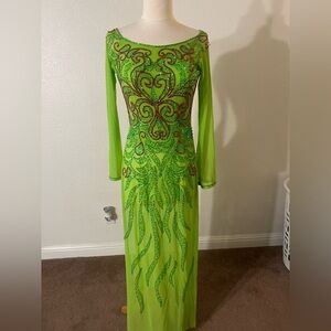 VIETNAMESE AO DAI GREEN HEAVY EMBELLISHMENT SIZE SMALL NO PANTS
